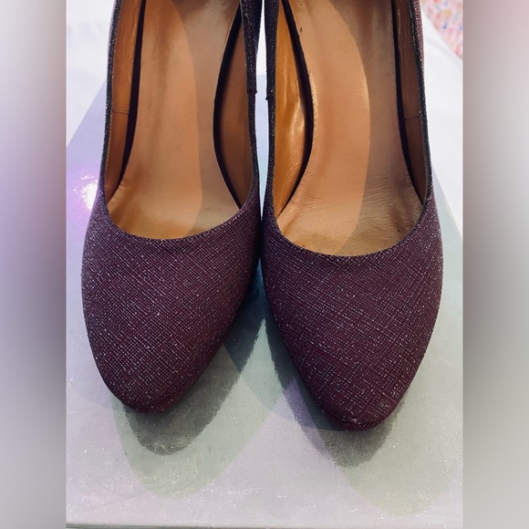 Aquatalia Vero Cuoio Maroon Pumps - Picture 8 of 11